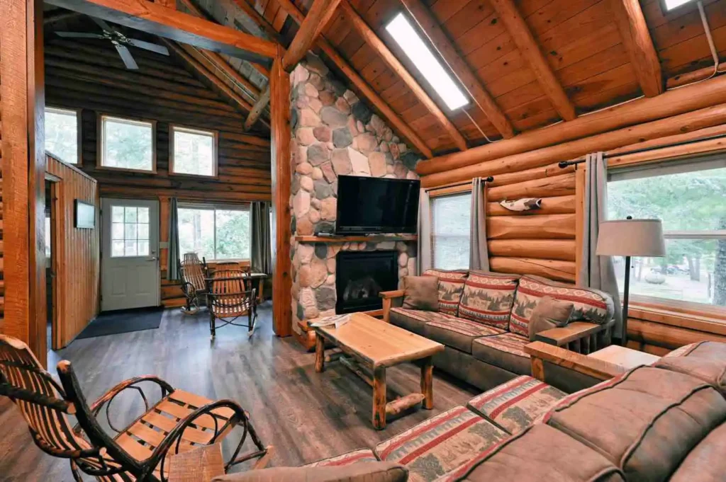 Big-Log Five Bedroom Cabin
