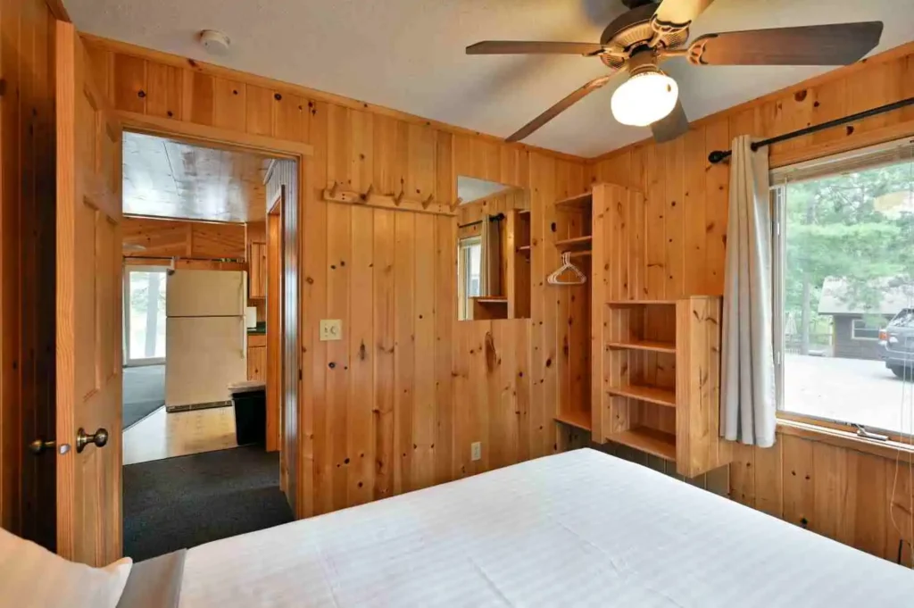 Cabin 5-17
