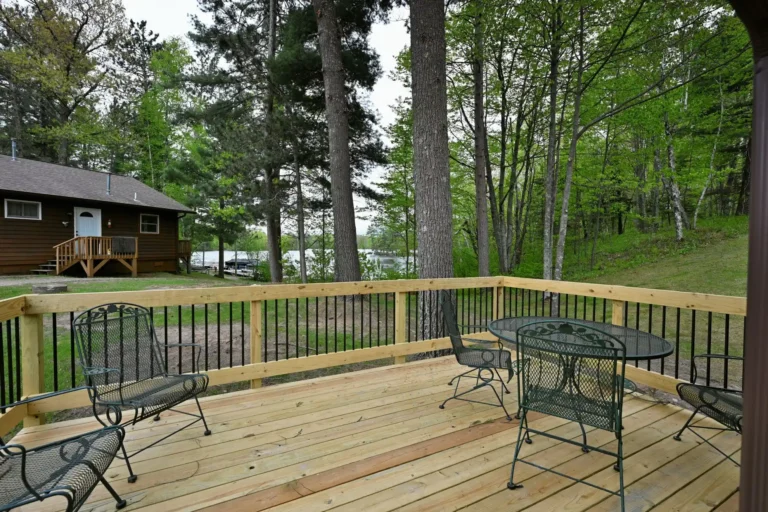 Cabin8Ext-10