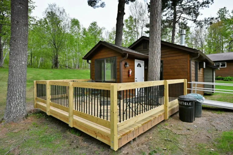 Cabin8Ext-4